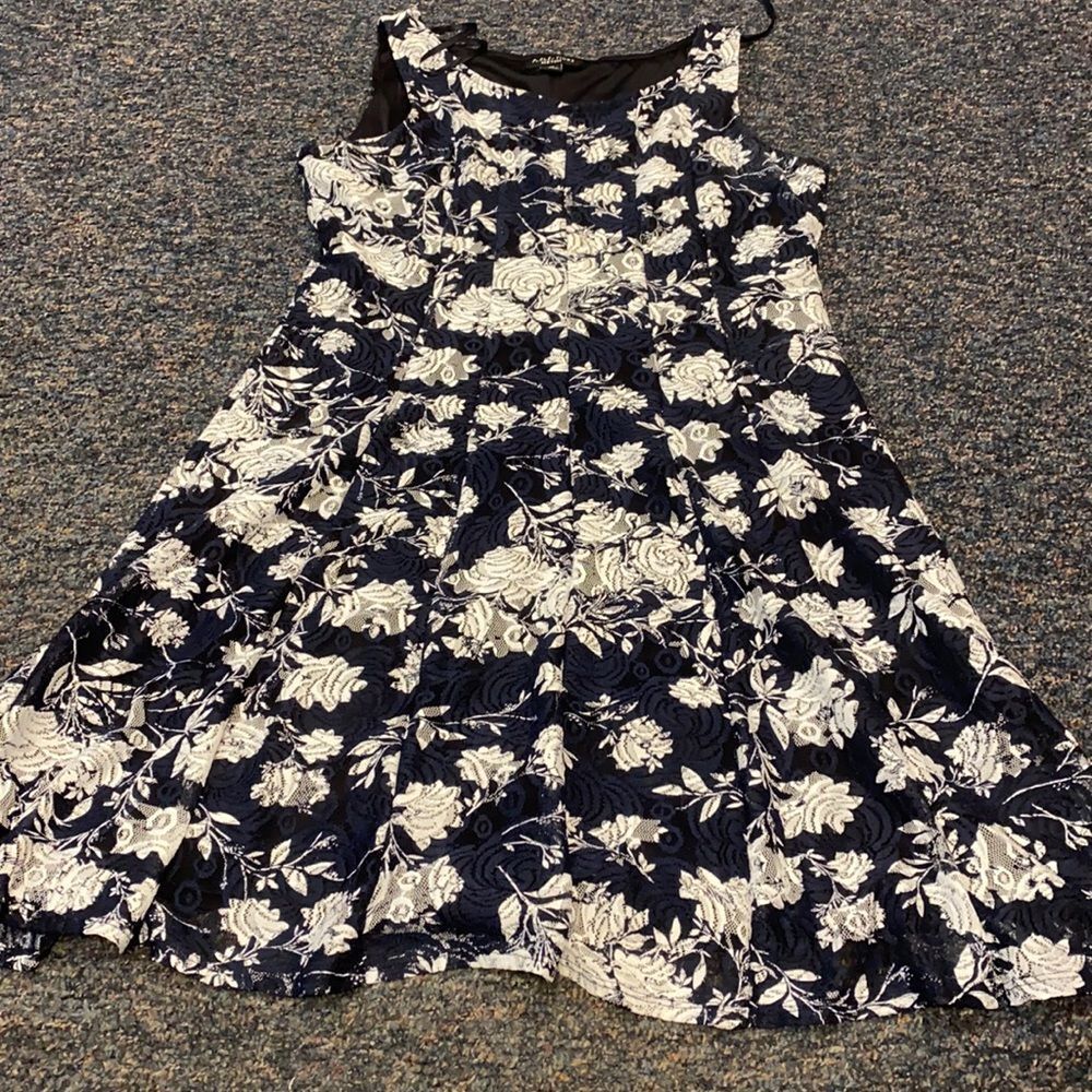 Perceptions Floral Dress sz. XL